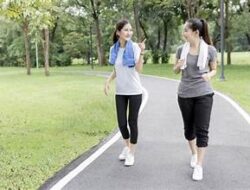 Banyak Bawa Manfaat, Jalan Kaki 10 Ribu Langkah Berapa Km?